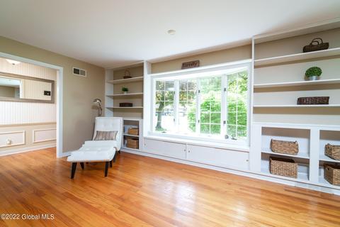 132 Winne Rd, Delmar, NY 12054 photo 5
