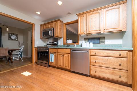 132 Winne Rd, Delmar, NY 12054 photo 21