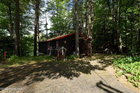 4 Fuller Dr, Corinth, NY 12822 photo 2