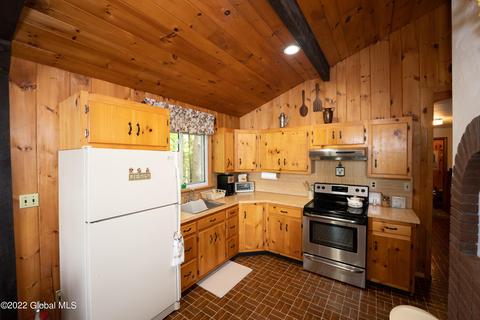 4 Fuller Dr, Corinth, NY 12822 photo 16