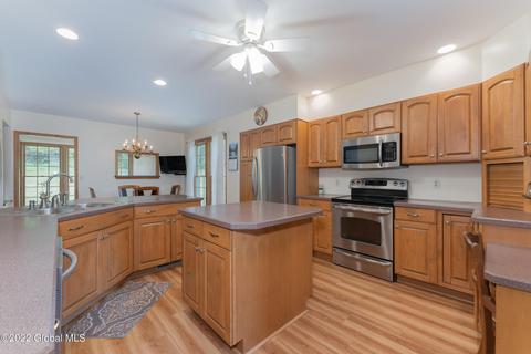 122 Progress Hts, Gloversville, NY 12078 photo 18