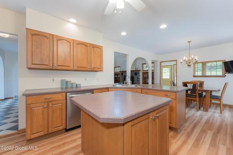 122 Progress Hts, Gloversville, NY 12078 photo 19