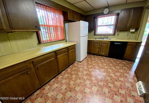 250 Thirteenth St, Schenectady, NY 12306 photo 22