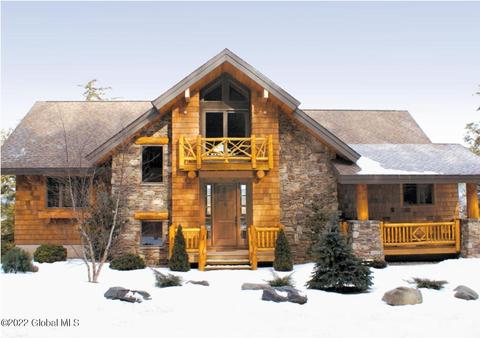63 Palisade Park Way, Saranac Lake, NY 12983