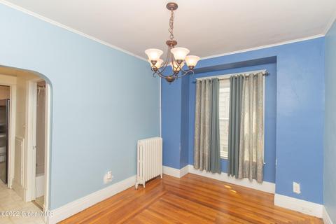 401 Eleanor St, Schenectady, NY 12306 photo 8