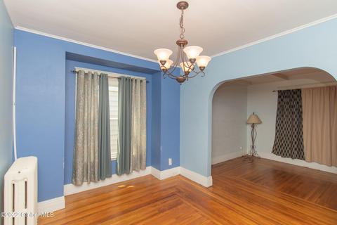 401 Eleanor St, Schenectady, NY 12306 photo 9