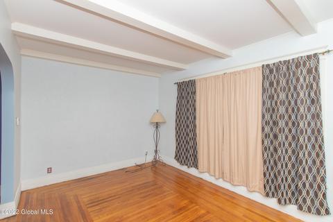 401 Eleanor St, Schenectady, NY 12306 photo 5