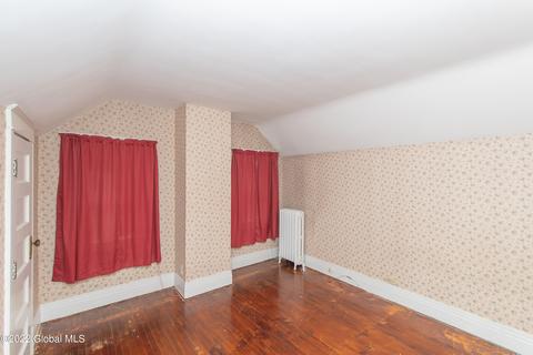 401 Eleanor St, Schenectady, NY 12306 photo 21