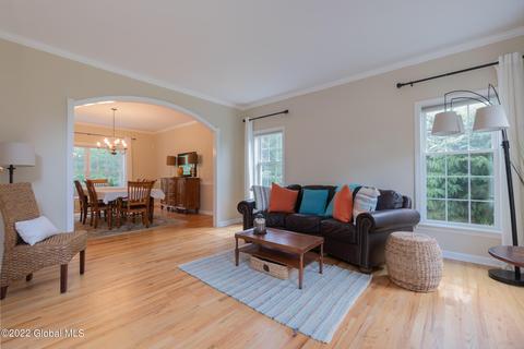 11 Crimson Leaf Dr, Delmar, NY 12054 photo 7