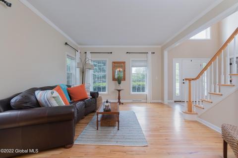 11 Crimson Leaf Dr, Delmar, NY 12054 photo 9