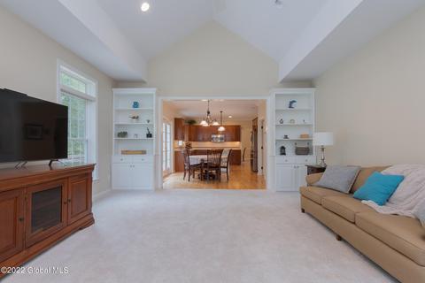 11 Crimson Leaf Dr, Delmar, NY 12054 photo 19
