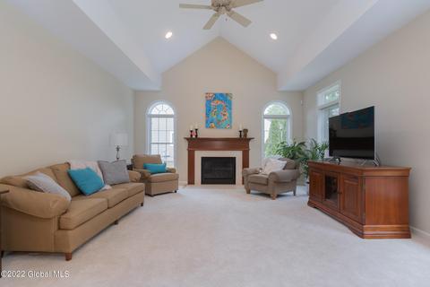 11 Crimson Leaf Dr, Delmar, NY 12054 photo 17