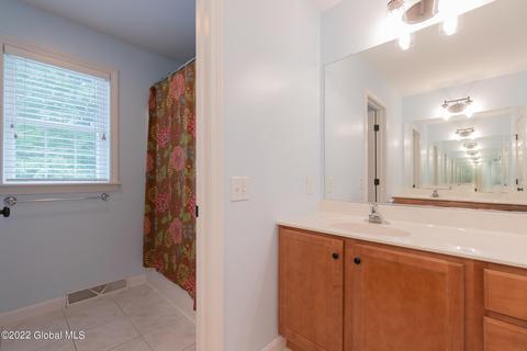 11 Crimson Leaf Dr, Delmar, NY 12054 photo 36