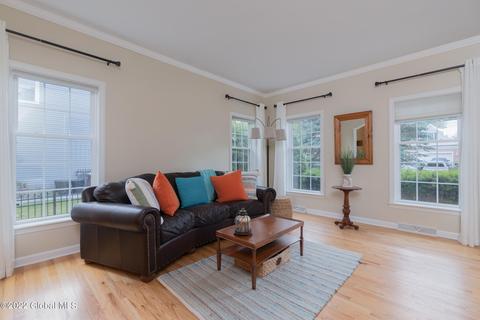 11 Crimson Leaf Dr, Delmar, NY 12054 photo 8