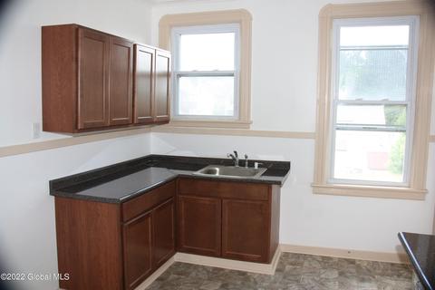 4 Hamlin St, Schenectady, NY 12307 photo 13