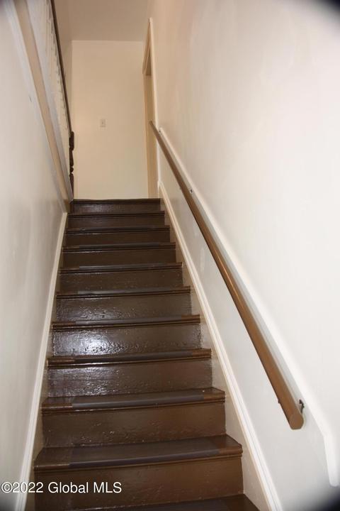 4 Hamlin St, Schenectady, NY 12307 photo 3