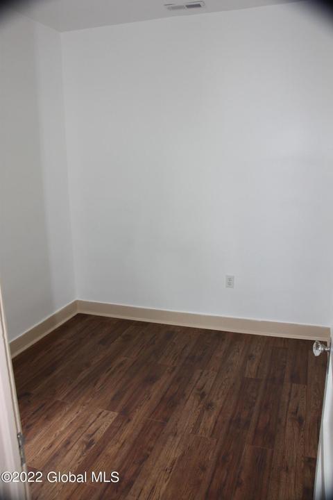 4 Hamlin St, Schenectady, NY 12307 photo 6