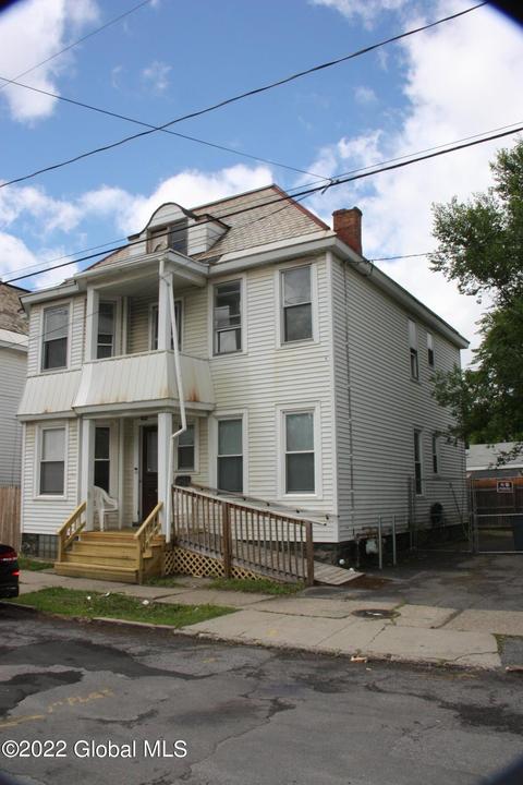 4 Hamlin St, Schenectady, NY 12307 photo 2
