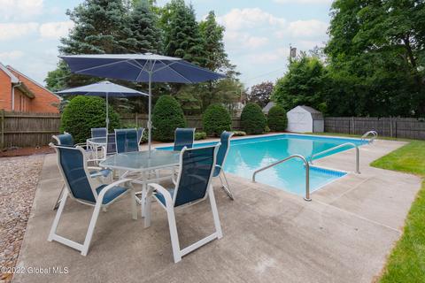 10 Mayflower Dr, Schenectady, NY 12306 photo 39