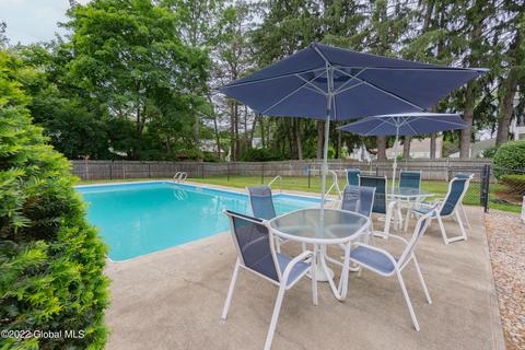 10 Mayflower Dr, Schenectady, NY 12306 photo 37