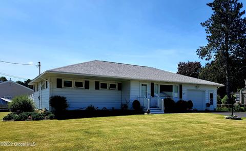 717 W Walnut St, Herkimer, NY 13350 photo 2