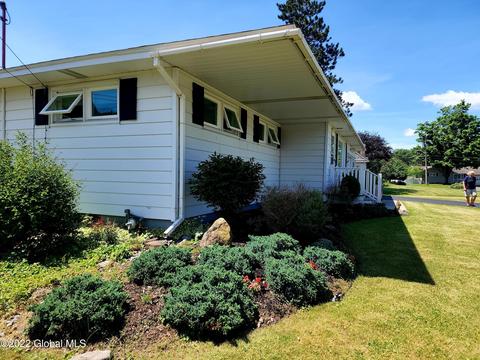 717 W Walnut St, Herkimer, NY 13350 photo 3