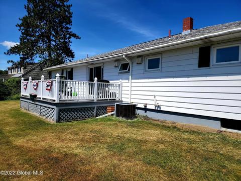 717 W Walnut St, Herkimer, NY 13350 photo 4