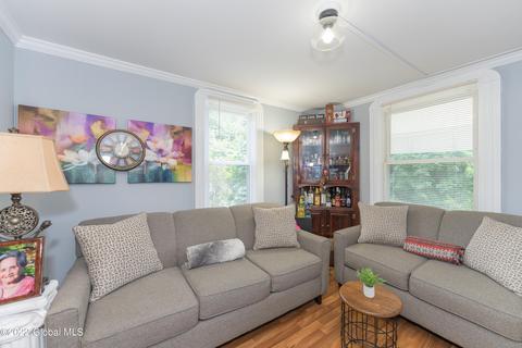 115 Willow Ave, Schenectady, NY 12304 photo 9