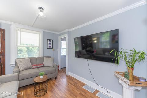 115 Willow Ave, Schenectady, NY 12304 photo 10