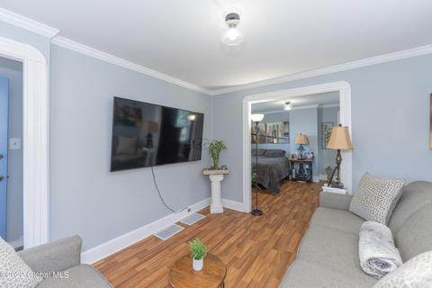 115 Willow Ave, Schenectady, NY 12304 photo 8