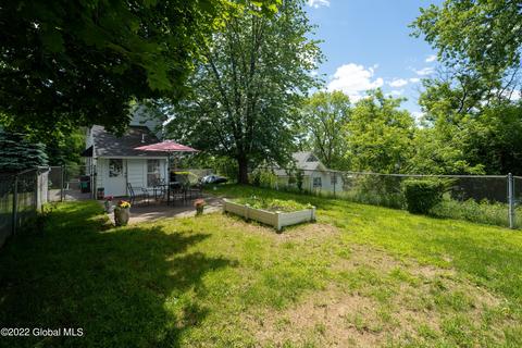 115 Willow Ave, Schenectady, NY 12304 photo 35
