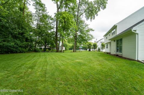 27 Manor Dr, Glenmont, NY 12077 photo 27