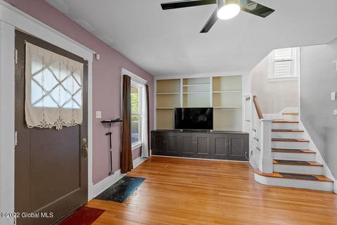 527 Bedford Rd, Schenectady, NY 12308 photo 4