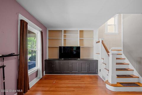 527 Bedford Rd, Schenectady, NY 12308 photo 8