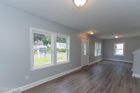 59 Shepard Ave, Schenectady, NY 12304 photo 7