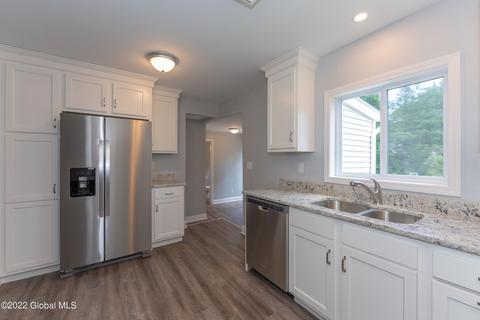 59 Shepard Ave, Schenectady, NY 12304 photo 11