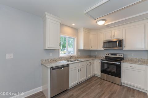 59 Shepard Ave, Schenectady, NY 12304 photo 12