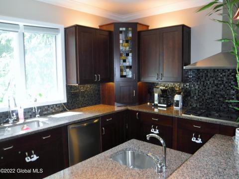 622 Vanderlyn Ln, Slingerlands, NY 12159 photo 17