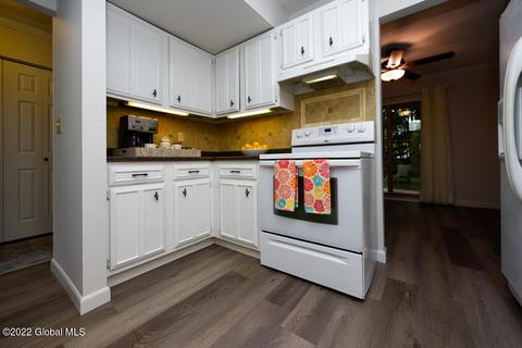 30 E Haystack Rd, Clifton Park, NY 12065 photo 6