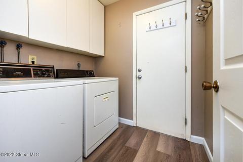 30 E Haystack Rd, Clifton Park, NY 12065 photo 10