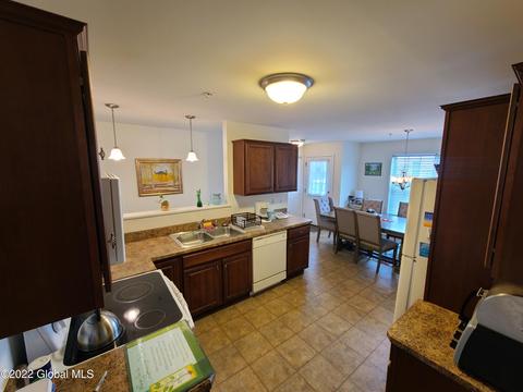 2000 Curry Rd #17, Schenectady, NY 12303 photo 4