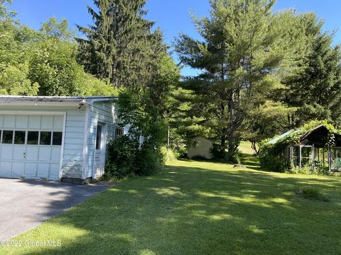 643 State Route 22a, Hampton, NY 12837 photo 3