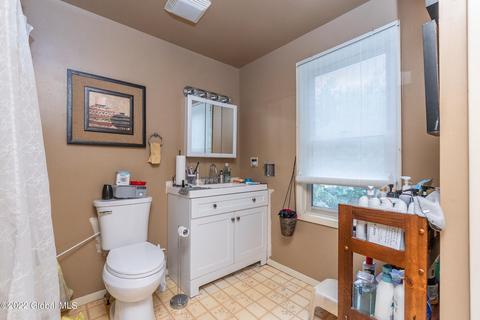 323 Germania Ave, Schenectady, NY 12307 photo 19