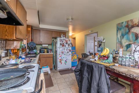 323 Germania Ave, Schenectady, NY 12307 photo 24