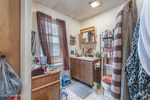 323 Germania Ave, Schenectady, NY 12307 photo 31