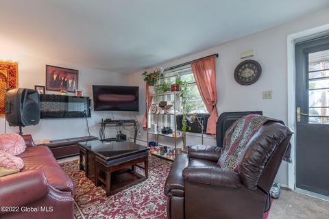 323 Germania Ave, Schenectady, NY 12307 photo 10