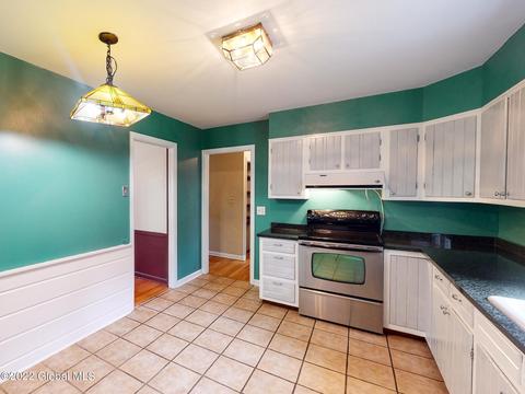 7 Salisbury Rd, Delmar, NY 12054 photo 8