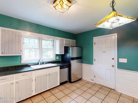 7 Salisbury Rd, Delmar, NY 12054 photo 6