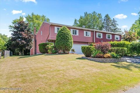 36 Olympian Dr, Slingerlands, NY 12159 photo 3