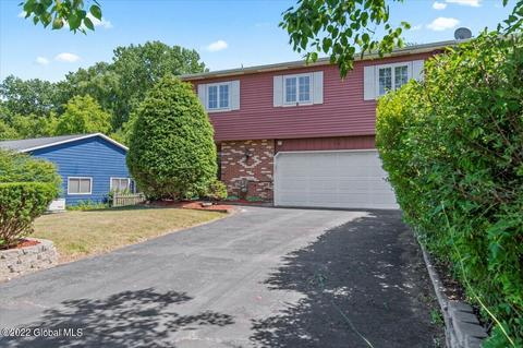 36 Olympian Dr, Slingerlands, NY 12159 photo 2